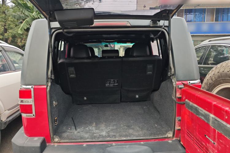 Used BAIC Off-Road BJ40 2016 40L 2.3T Automatic All-Wheel Drive Premium Edition Trunk