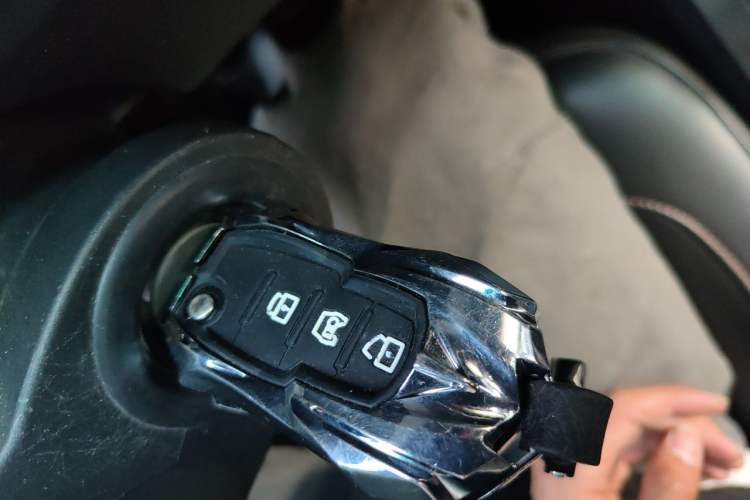 Used BAIC Off-Road BJ40 2016 40L 2.3T Automatic All-Wheel Drive Premium Edition Vehicle Key
