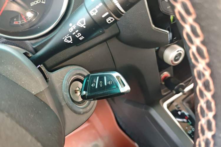 Used BAIC Off-Road BJ40 2016 40L 2.3T Automatic All-Wheel Drive Premium Edition Vehicle Key