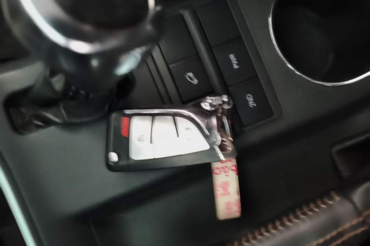 Used BAIC Off-Road BJ40 2016 40L 2.3T Automatic All-Wheel Drive Premium Edition Vehicle Key