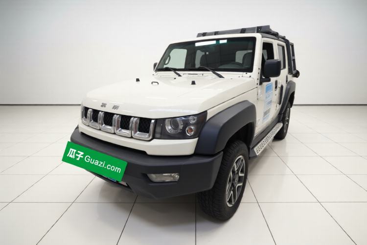 Ojetý BAIC Off-Road BJ40 2016 40L 2.3T Automatic All-Wheel Drive Premium Edition Guazi used car, China used car export, Used car for sale, Used  cars, Cheapest cars for sale