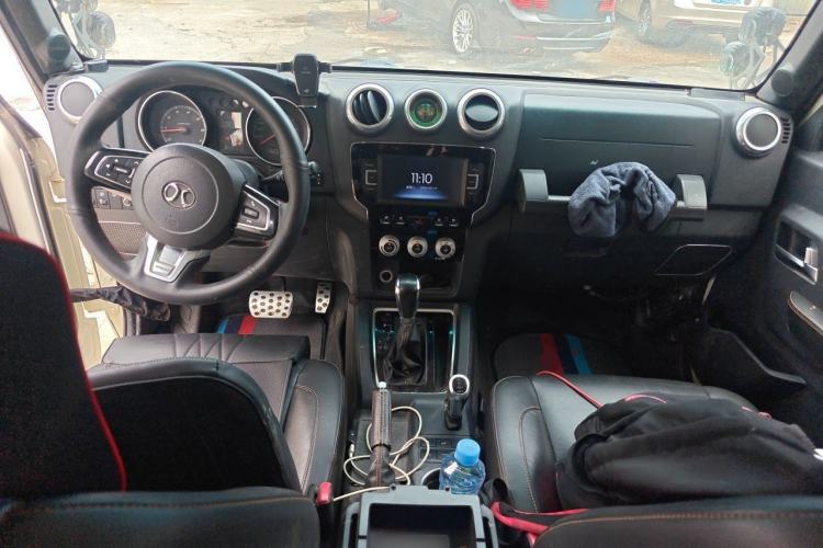 Used BAIC Off-Road BJ40 2016 40L 2.3T Automatic All-Wheel Drive Premium Edition Center Console