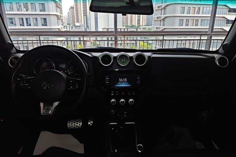 Used BAIC Off-Road BJ40 2016 40L 2.3T Automatic All-Wheel Drive Premium Edition Center Console