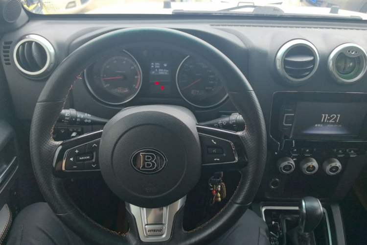 Used BAIC Off-Road BJ40 2016 40L 2.3T Automatic All-Wheel Drive Premium Edition Center Console