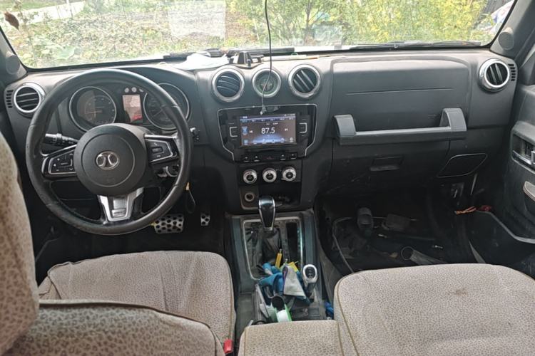 Used BAIC Off-Road BJ40 2016 40L 2.3T Automatic All-Wheel Drive Premium Edition Center Console