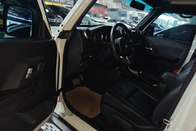 Used BAIC Off-Road BJ40 2016 40L 2.3T Automatic All-Wheel Drive Premium Edition Driver Seat