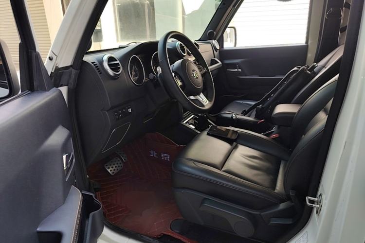 Used BAIC Off-Road BJ40 2016 40L 2.3T Automatic All-Wheel Drive Premium Edition Driver Seat