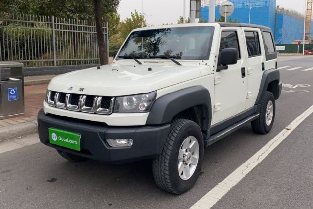 BAIC Off-Road BJ40 2016 40L 2.0T Manual Two-Wheel Drive Luxury Edition de segunda mano