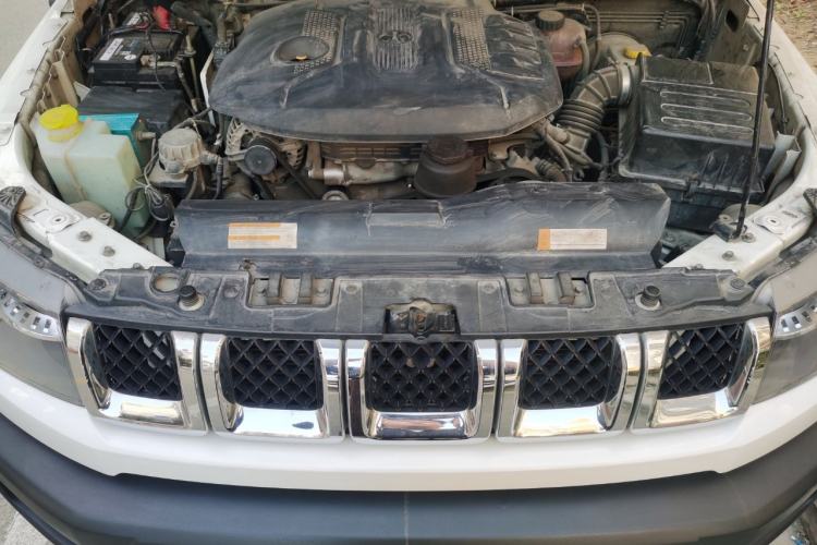 Used BAIC Off-Road BJ40 2016 40L 2.3T Automatic All-Wheel Drive Premium Edition Engine Bay