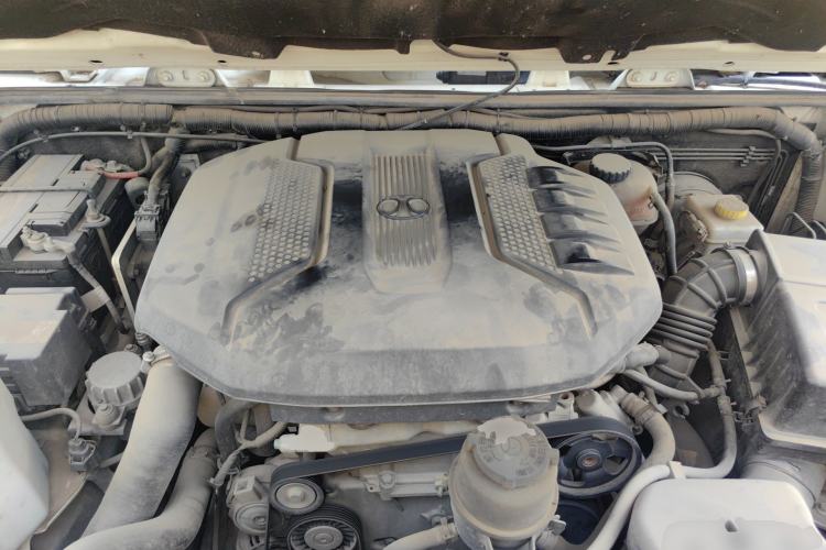 Used BAIC Off-Road BJ40 2016 40L 2.3T Automatic All-Wheel Drive Premium Edition Engine Bay