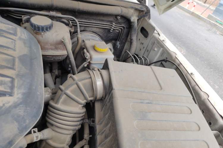 Used BAIC Off-Road BJ40 2016 40L 2.3T Automatic All-Wheel Drive Premium Edition Engine Bay Left