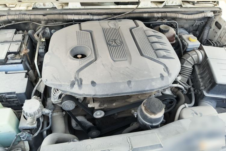 Used BAIC Off-Road BJ40 2016 40L 2.3T Automatic All-Wheel Drive Premium Edition Engine Bay