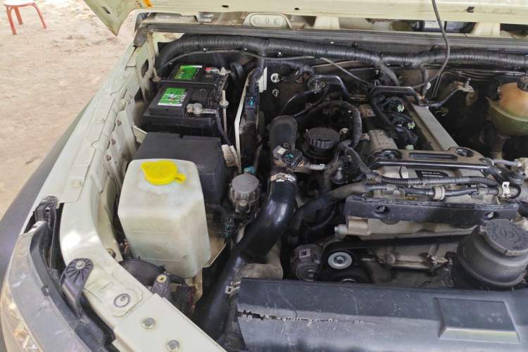 Used BAIC Off-Road BJ40 2016 40L 2.3T Automatic All-Wheel Drive Premium Edition Engine Bay Right