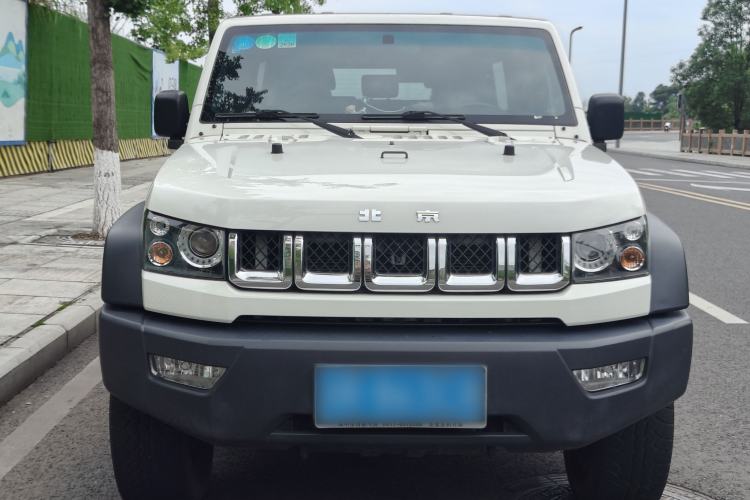 Used BAIC Off-Road BJ40 2016 40L 2.3T Automatic All-Wheel Drive Premium Edition Exterior 1