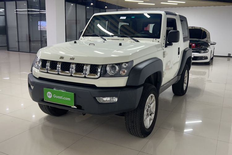 Used BAIC Off-Road BJ40 2016 2.0T Manual Two-Wheel Drive Prestige Edition Exterior 3