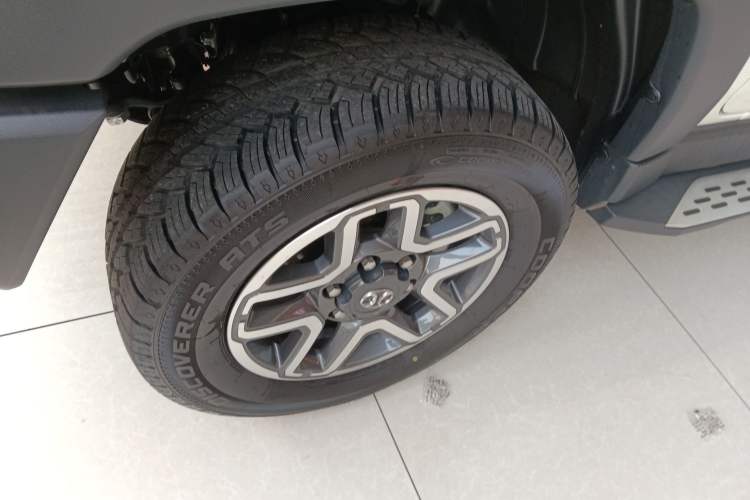 Used BAIC Off-Road BJ40 2016 40L 2.3T Automatic All-Wheel Drive Premium Edition Exterior 3