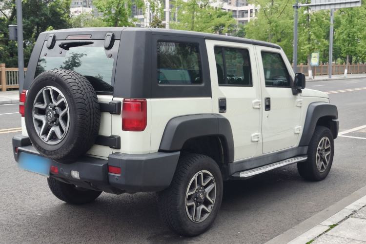 Used BAIC Off-Road BJ40 2016 40L 2.3T Automatic All-Wheel Drive Premium Edition Exterior 4