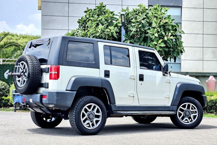 Used BAIC Off-Road BJ40 2016 40L 2.3T Automatic All-Wheel Drive Premium Edition Exterior 4