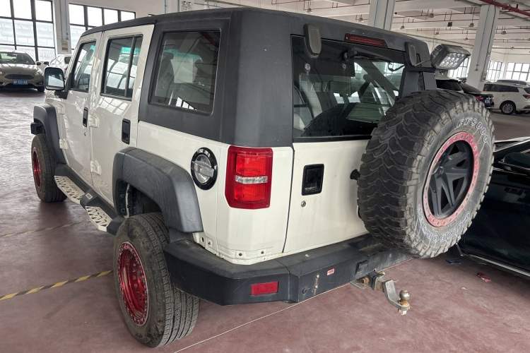 Used BAIC Off-Road BJ40 2016 40L 2.3T Automatic All-Wheel Drive Premium Edition Exterior 6
