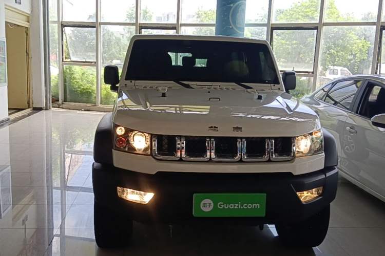 Used BAIC Off-Road BJ40 2016 40L 2.3T Automatic All-Wheel Drive Premium Edition Front