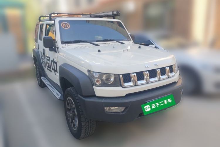 Used BAIC Off-Road BJ40 2016 40L 2.3T Automatic All-Wheel Drive Premium Edition Front Right 45 Deg