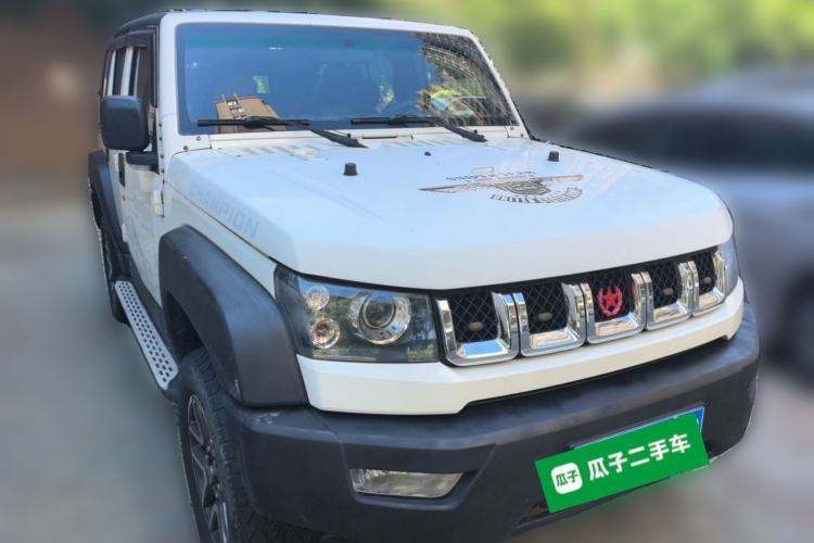 Used BAIC Off-Road BJ40 2016 40L 2.3T Automatic All-Wheel Drive Premium Edition Front Right 45 Deg