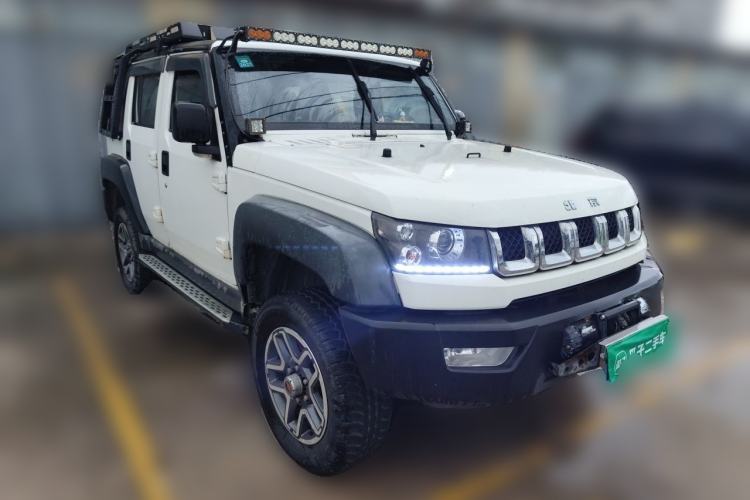 Used BAIC Off-Road BJ40 2016 40L 2.3T Automatic All-Wheel Drive Premium Edition Front Right 45 Deg