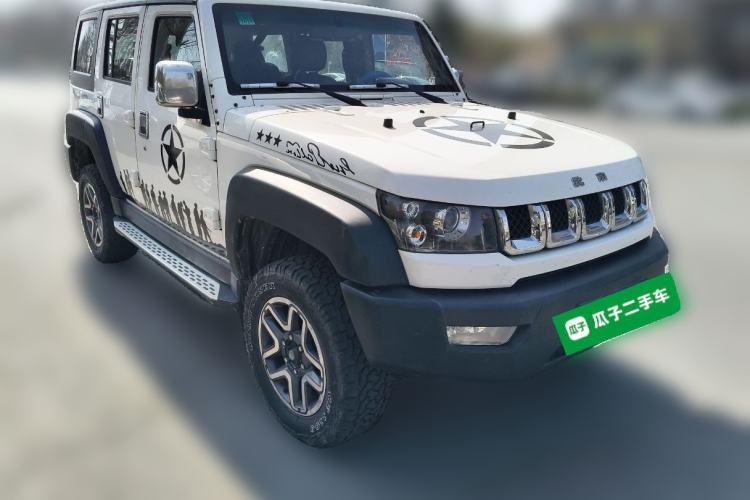 Used BAIC Off-Road BJ40 2016 40L 2.3T Automatic All-Wheel Drive Premium Edition Front Right 45 Deg