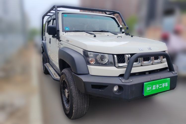 Used BAIC Off-Road BJ40 2016 40L 2.3T Automatic All-Wheel Drive Premium Edition Front Right 45 Deg