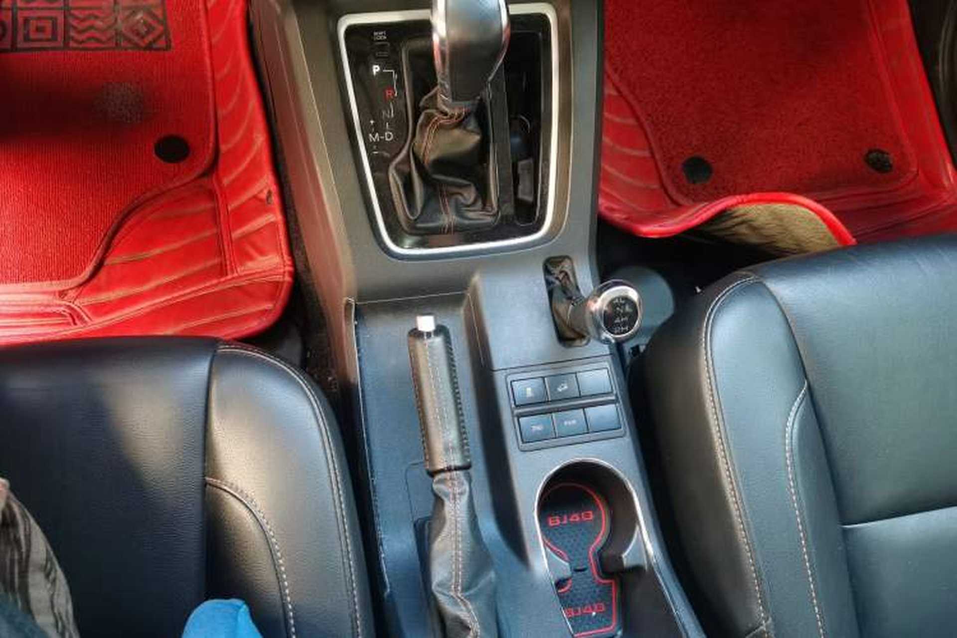Used BAIC Off-Road BJ40 2016 40L 2.3T Automatic All-Wheel Drive Premium Edition Gear Lever