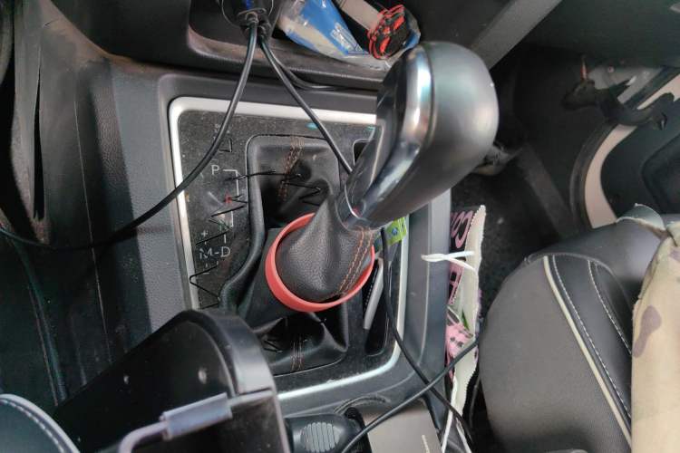 Used BAIC Off-Road BJ40 2016 40L 2.3T Automatic All-Wheel Drive Premium Edition Gear Lever