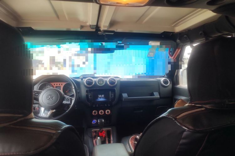 Used BAIC Off-Road BJ40 2016 40L 2.3T Automatic Two-Wheel Drive Prestige Edition Headliner