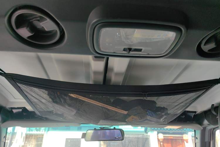 Used BAIC Off-Road BJ40 2016 40L 2.3T Automatic All-Wheel Drive Premium Edition Headliner
