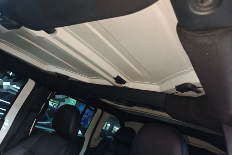 Used BAIC Off-Road BJ40 2016 40L 2.3T Automatic All-Wheel Drive Premium Edition Headliner