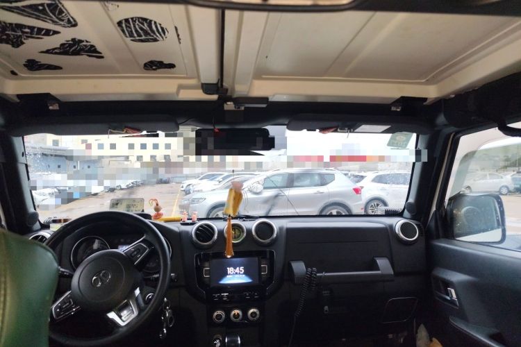 Used BAIC Off-Road BJ40 2016 40L 2.3T Automatic All-Wheel Drive Premium Edition Headliner