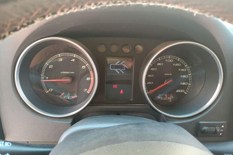 Used BAIC Off-Road BJ40 2016 40L 2.3T Automatic All-Wheel Drive Premium Edition Instrument Cluster