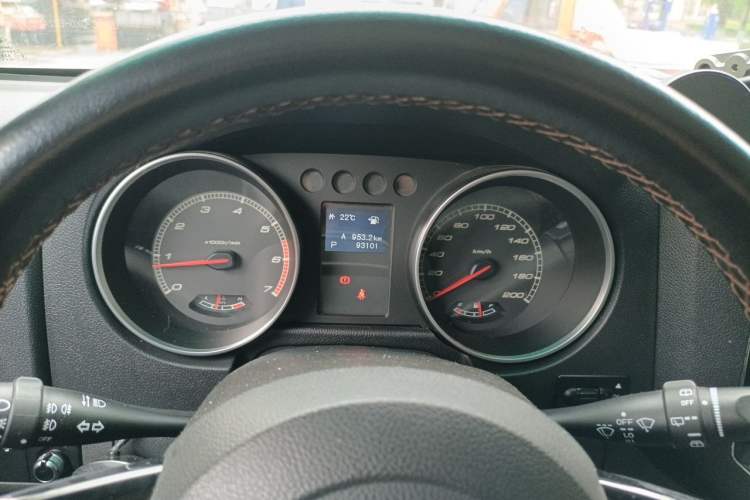 Used BAIC Off-Road BJ40 2016 40L 2.3T Automatic All-Wheel Drive Premium Edition Instrument Cluster