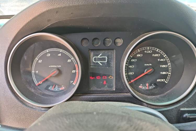 Used BAIC Off-Road BJ40 2016 2.0T Manual Four-Wheel Drive Prestige Edition Instrument Cluster