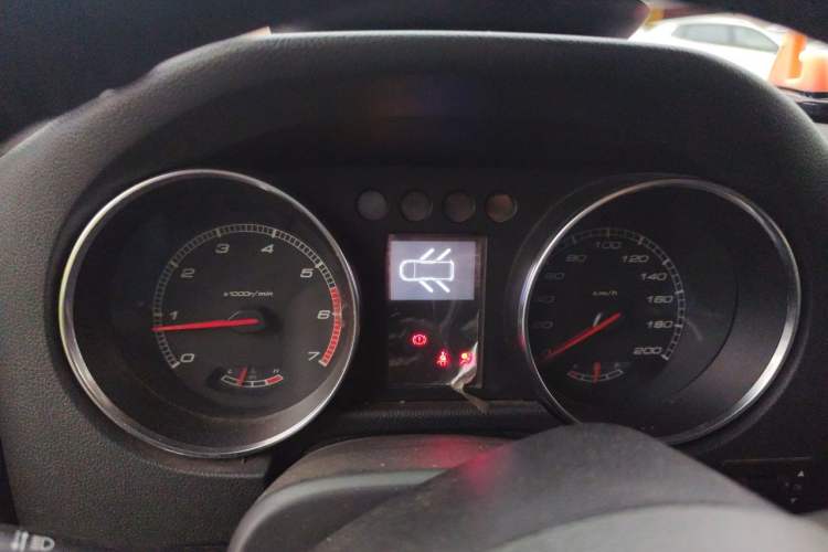 Used BAIC Off-Road BJ40 2016 40L 2.3T Automatic All-Wheel Drive Premium Edition Instrument Cluster