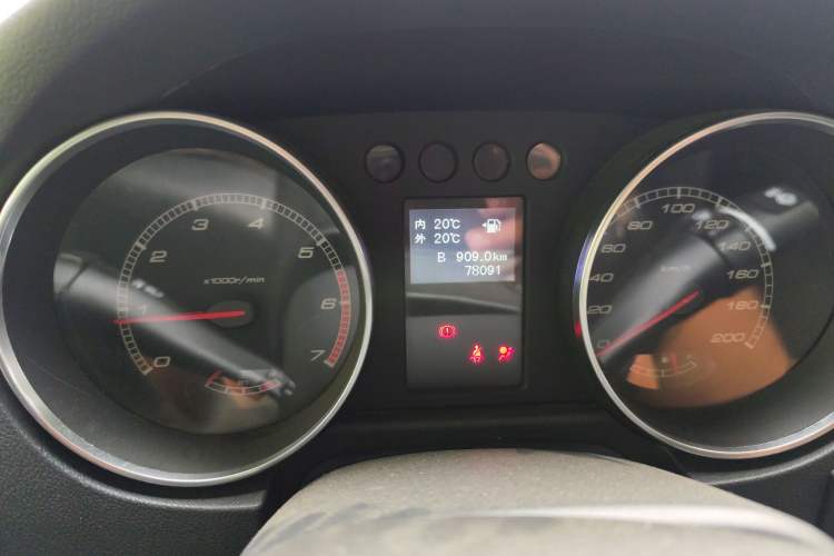 Used BAIC Off-Road BJ40 2016 40L 2.0T Manual All-Wheel Drive Prestige Edition Instrument Cluster