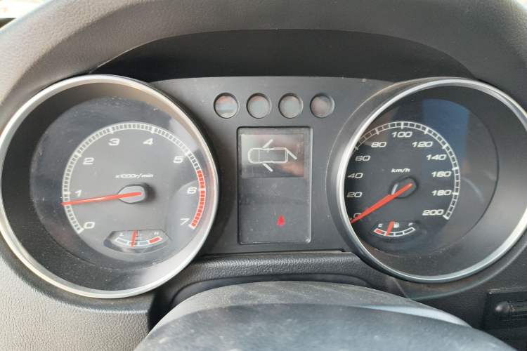 Used BAIC Off-Road BJ40 2016 40L 2.3T Automatic All-Wheel Drive Premium Edition Instrument Cluster