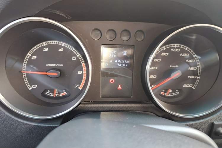 Used BAIC Off-Road BJ40 2016 40L 2.3T Automatic All-Wheel Drive Premium Edition Instrument Cluster