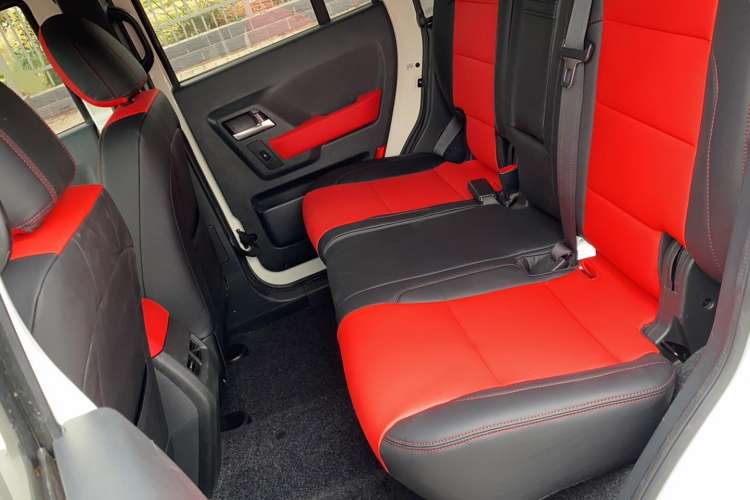 Used BAIC Off-Road BJ40 2016 40L 2.0T Manual Two-Wheel Drive Luxury Edition Interior 1