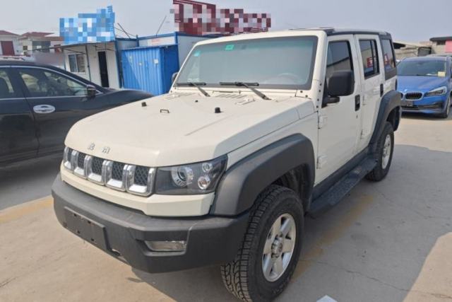 Used BAIC Off-Road BJ40 2016 40L 2.0T Manual Two-Wheel Drive Luxury Edition