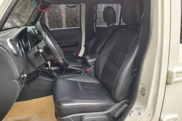 Used BAIC Off-Road BJ40 2016 40L 2.3T Automatic All-Wheel Drive Premium Edition Left Front Seat