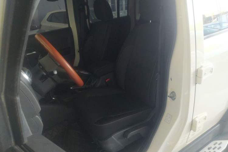 Used BAIC Off-Road BJ40 2016 40L 2.0T Manual Two-Wheel Drive Luxury Edition Left Front Seat