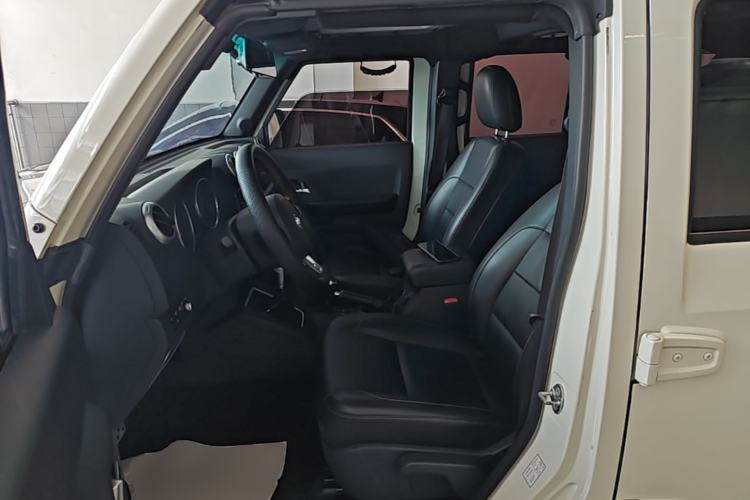 Used BAIC Off-Road BJ40 2016 40L 2.3T Automatic All-Wheel Drive Premium Edition Left Front Seat