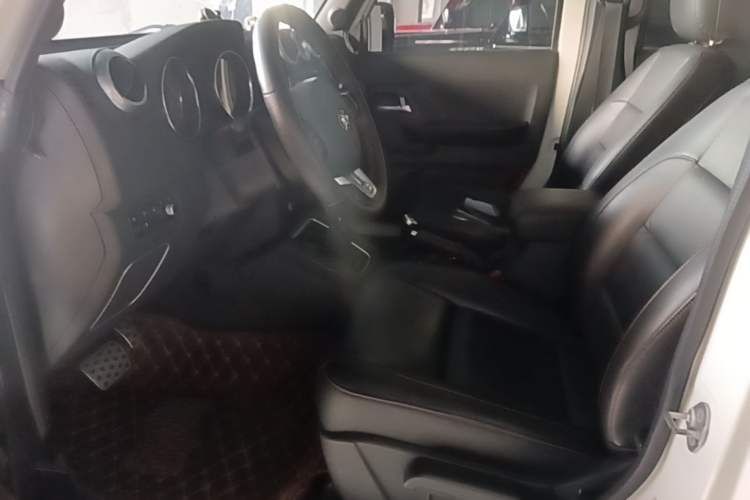 Used BAIC Off-Road BJ40 2016 40L 2.3T Automatic All-Wheel Drive Premium Edition Left Front Seat