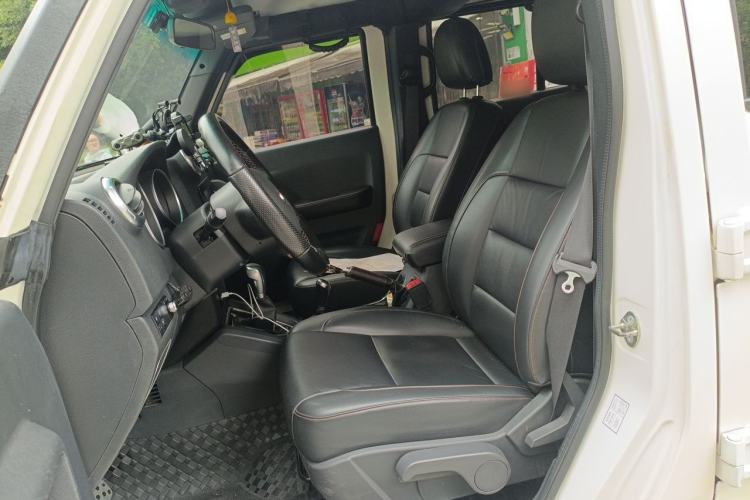Used BAIC Off-Road BJ40 2016 40L 2.3T Automatic All-Wheel Drive Premium Edition Left Front Seat