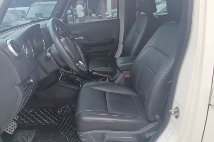Used BAIC Off-Road BJ40 2016 40L 2.3T Automatic All-Wheel Drive Premium Edition Left Front Seat